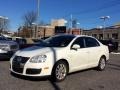 Candy White 2010 Volkswagen Jetta SE Sedan