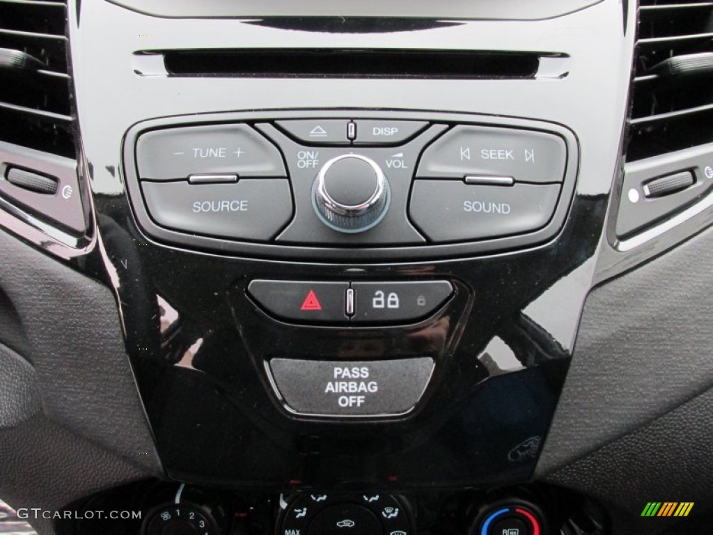 2015 Fiesta SE Hatchback - Magnetic Metallic / Charcoal Black photo #27