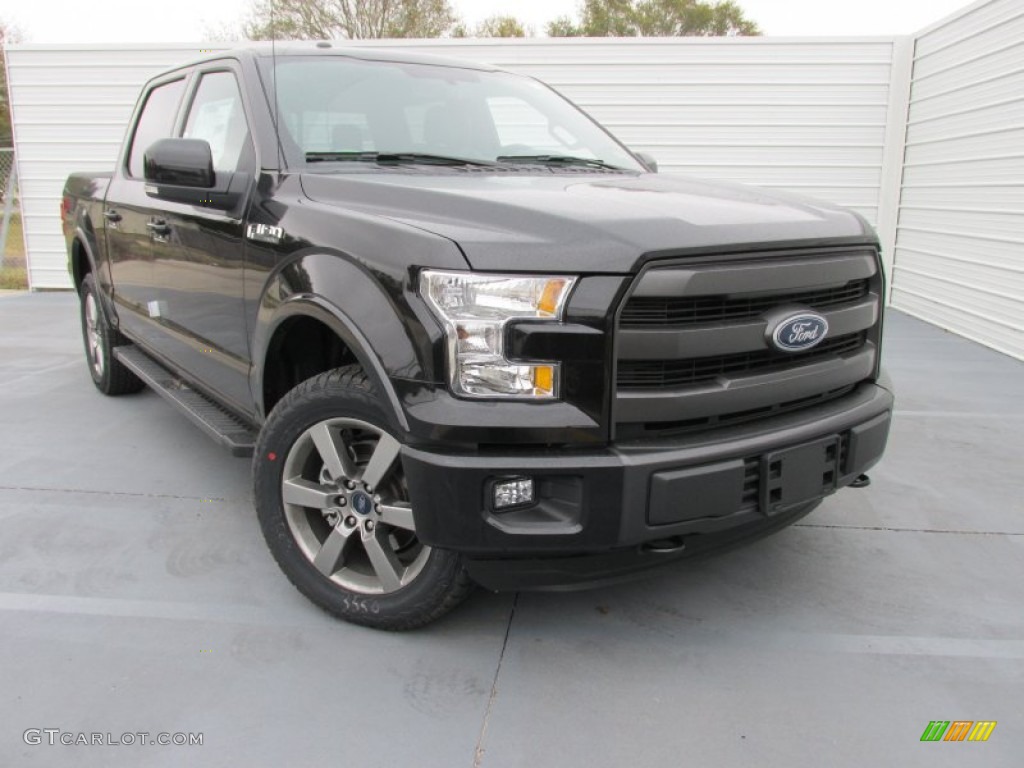 Tuxedo Black Metallic 2015 Ford F150 Lariat SuperCrew 4x4 Exterior Photo #100693703