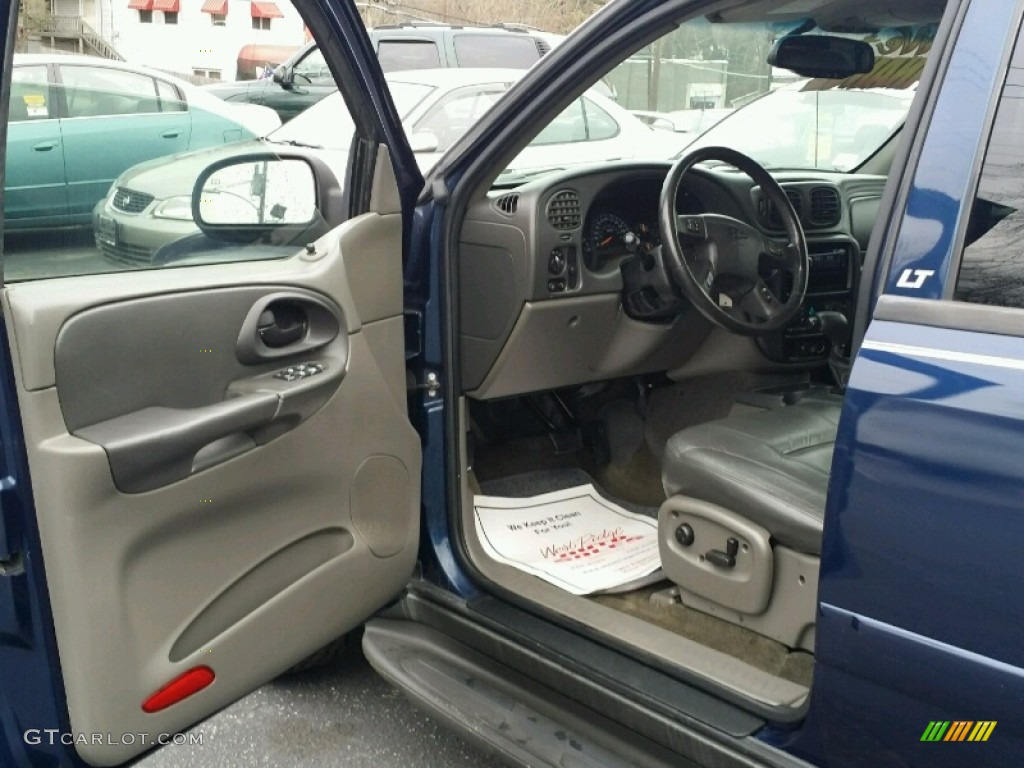 2003 TrailBlazer LT 4x4 - Indigo Blue Metallic / Medium Oak photo #18