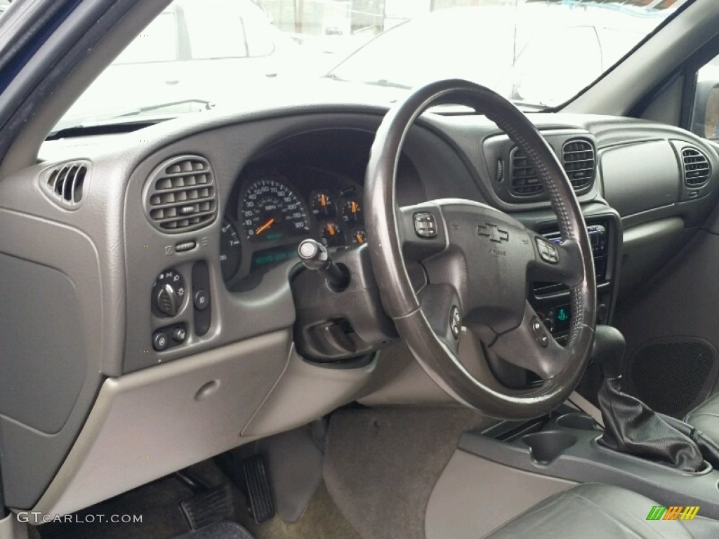 2003 TrailBlazer LT 4x4 - Indigo Blue Metallic / Medium Oak photo #20