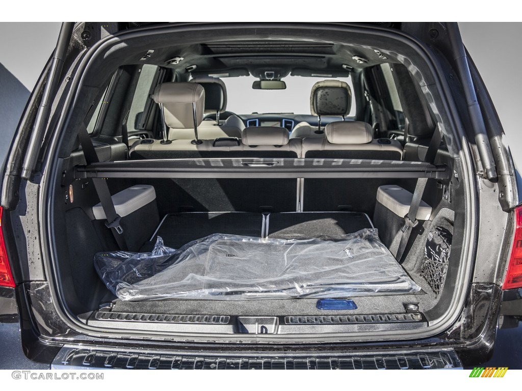 2015 GL 63 AMG 4Matic - Obsidian Black Metallic / Black photo #4