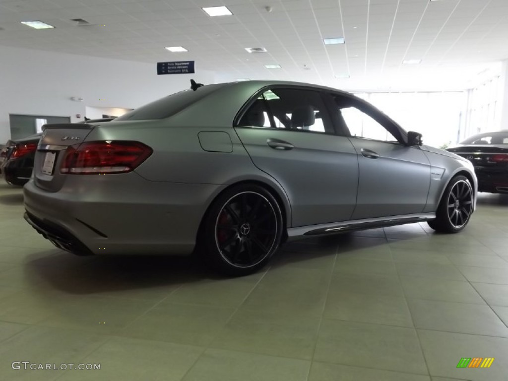 2015 E 63 AMG S 4Matic Sedan - designo Magno Alanite Grey / designo Platinum White photo #3