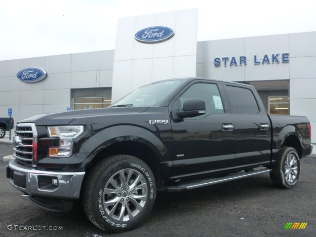 2015 F150 XLT SuperCrew 4x4 - Tuxedo Black Metallic / Medium Earth Gray photo #1