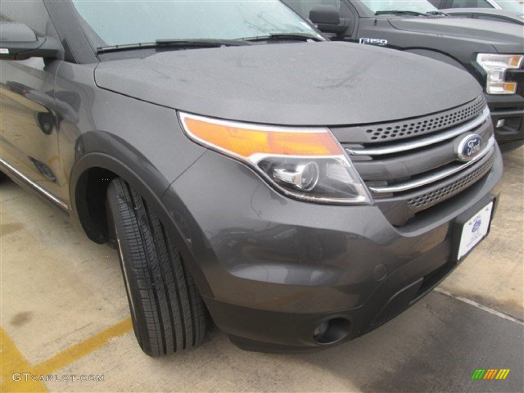 2015 Explorer Limited - Magnetic / Charcoal Black photo #2