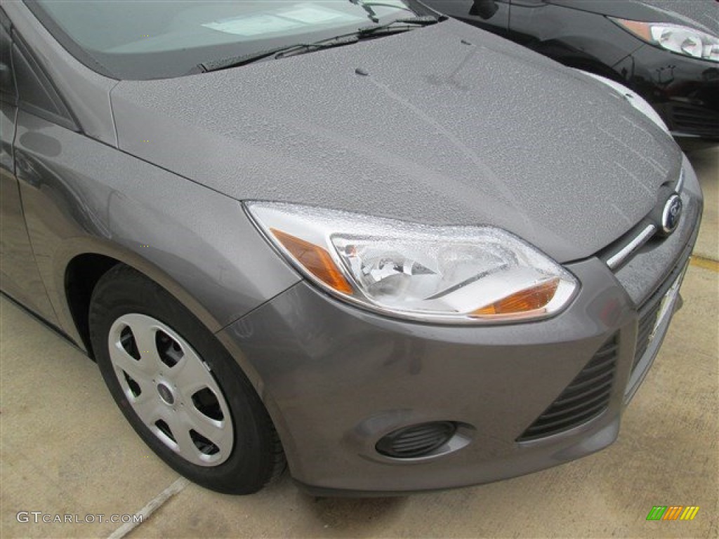 2014 Focus S Sedan - Sterling Gray / Charcoal Black photo #3