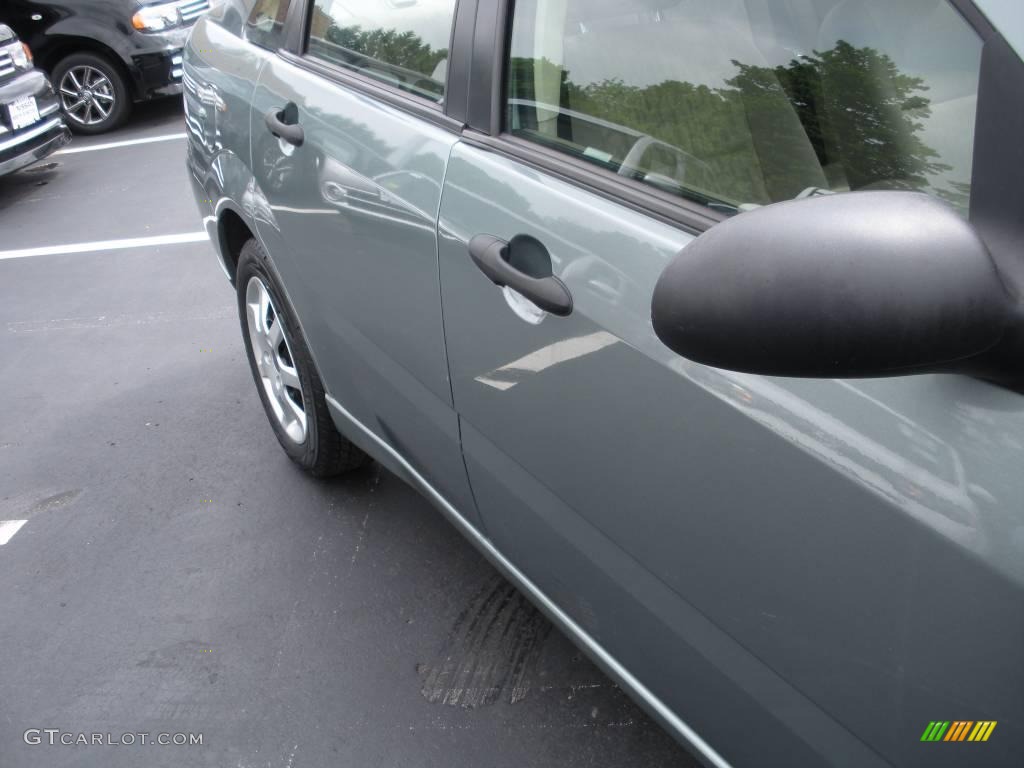 2005 Focus ZX4 SE Sedan - Light Tundra Metallic / Dark Pebble/Light Pebble photo #5
