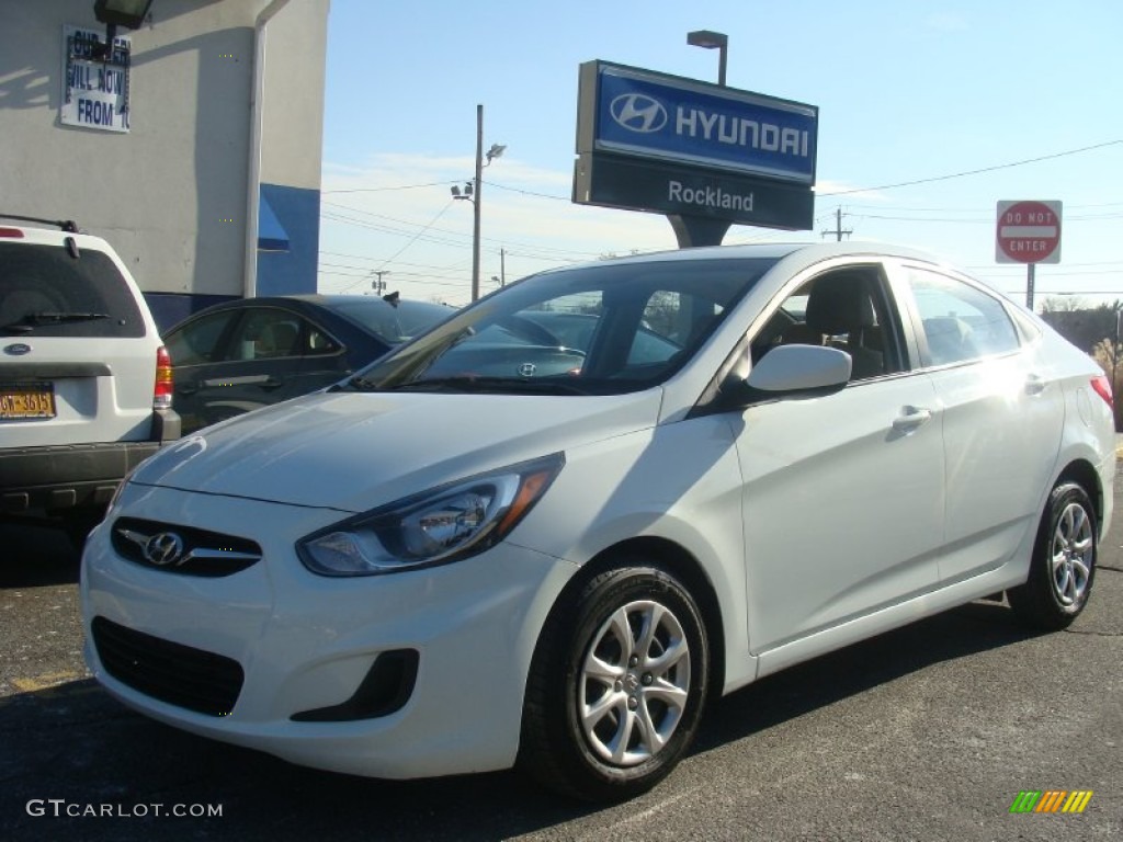2013 Accent GLS 4 Door - Century White / Beige photo #1