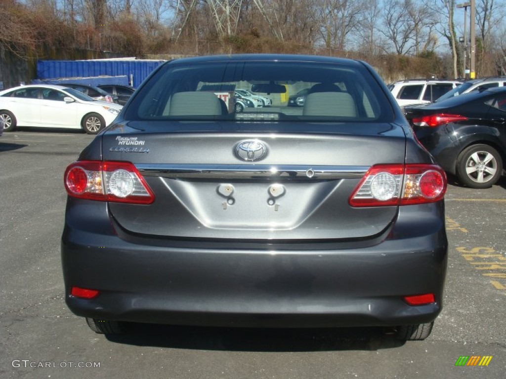 2013 Corolla LE - Magnetic Gray Metallic / Ash photo #5