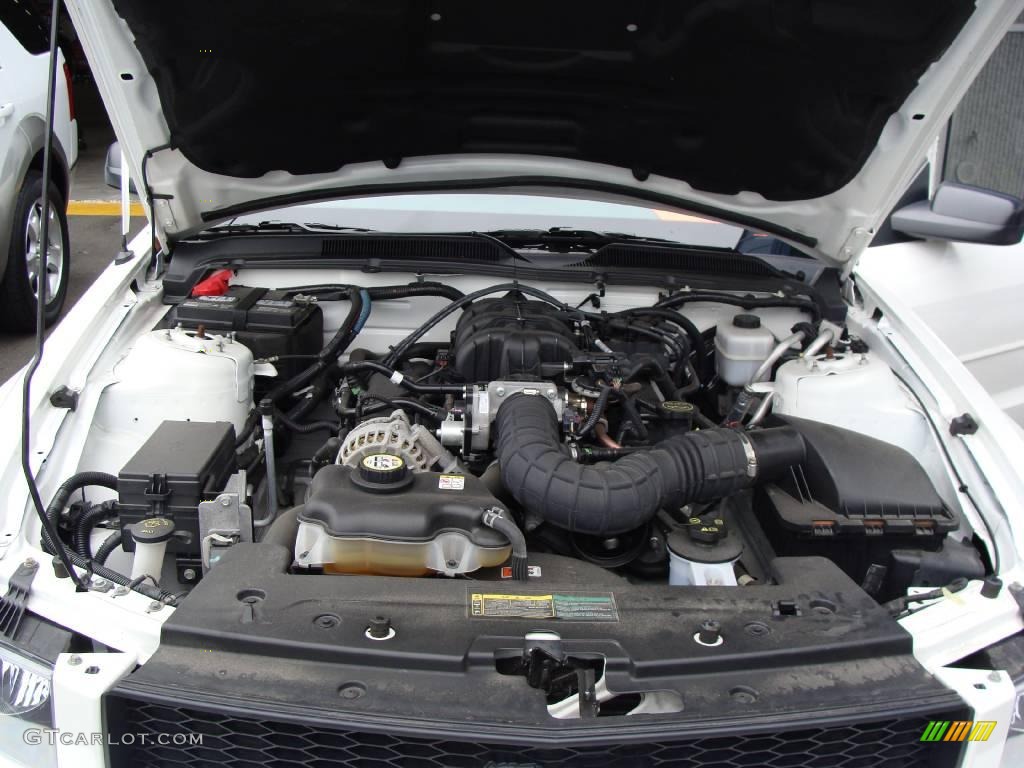 2007 Mustang V6 Deluxe Convertible - Performance White / Light Graphite photo #23