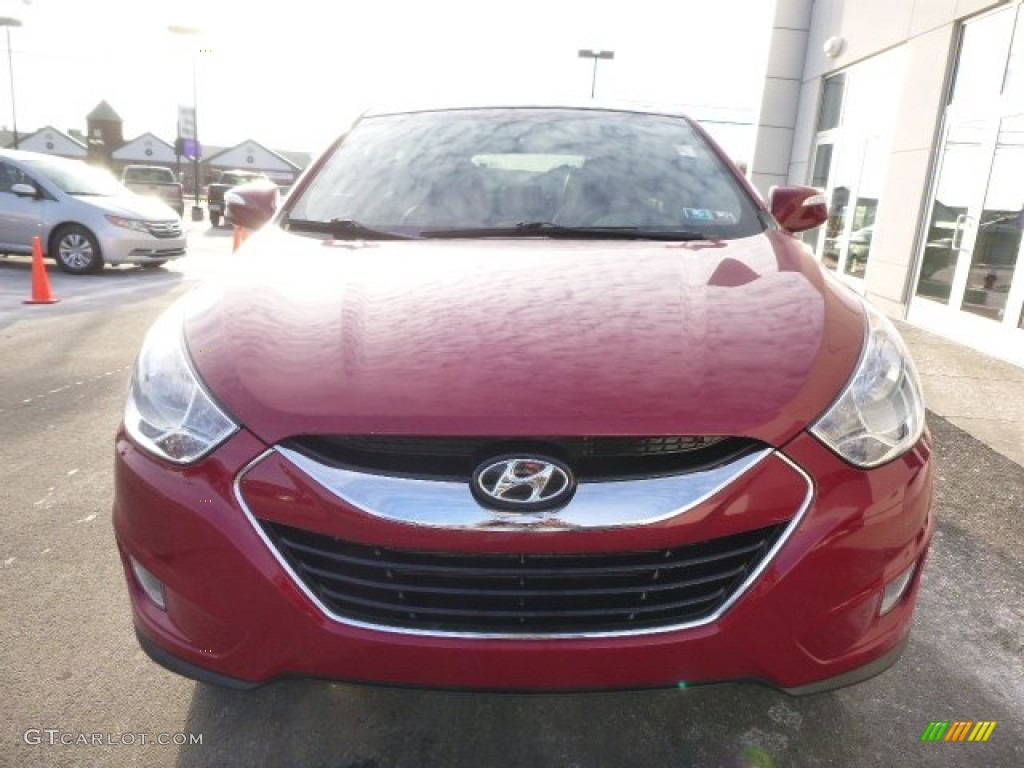 2013 Tucson Limited AWD - Garnet Red / Taupe photo #8