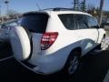 Super White - RAV4 I4 4WD Photo No. 2