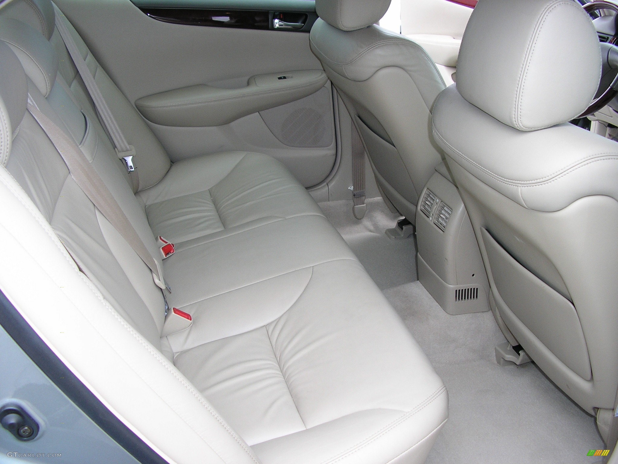2003 ES 300 - Diamond Metallic / Beige Leather photo #12