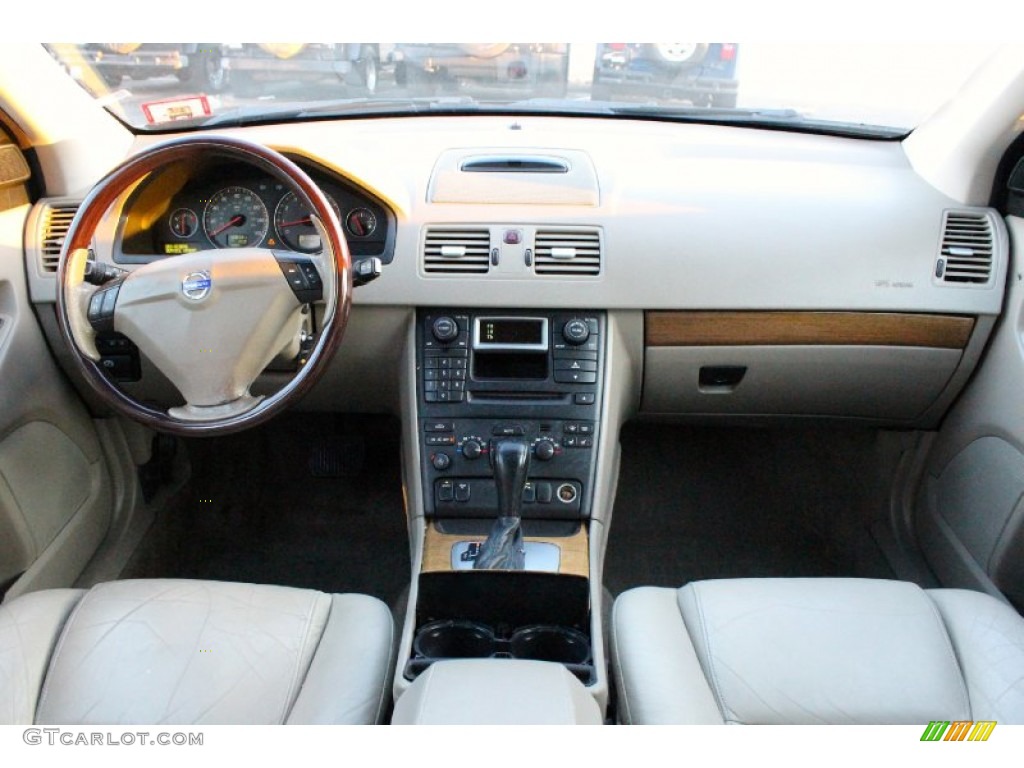 2005 XC90 T6 AWD - Magic Blue Metallic / Taupe/Light Taupe photo #8