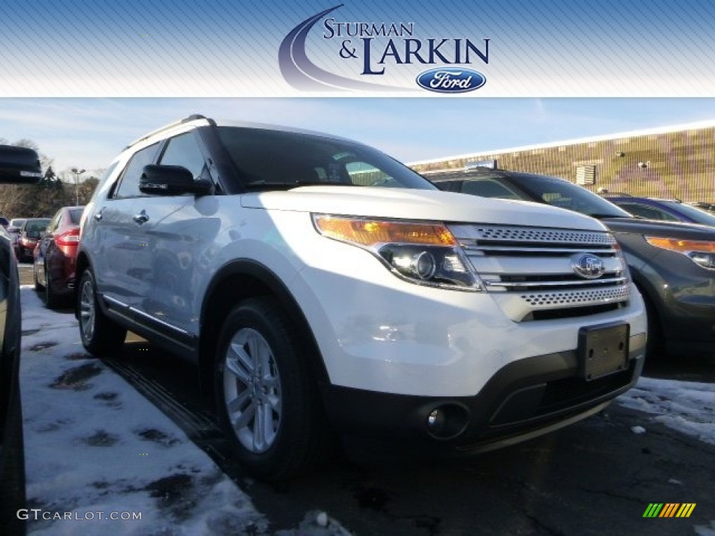 2015 Explorer XLT 4WD - Oxford White / Charcoal Black photo #1