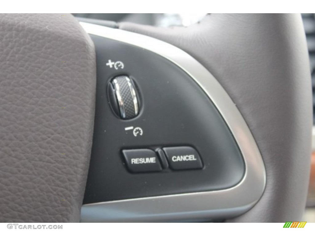 2015 Jaguar XF 3.0 Controls Photo #100758772