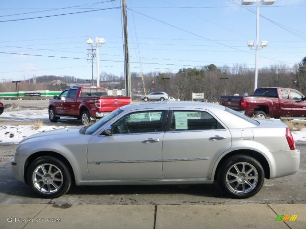 2008 300 C HEMI AWD - Bright Silver Metallic / Dark Slate Gray photo #4