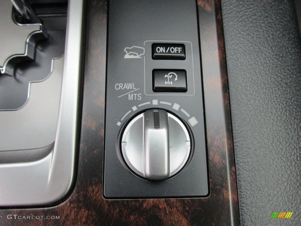 2015 Toyota Land Cruiser Standard Land Cruiser Model Controls Photo #100766719
