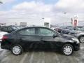 Super Black - Versa 1.6 S Sedan Photo No. 2