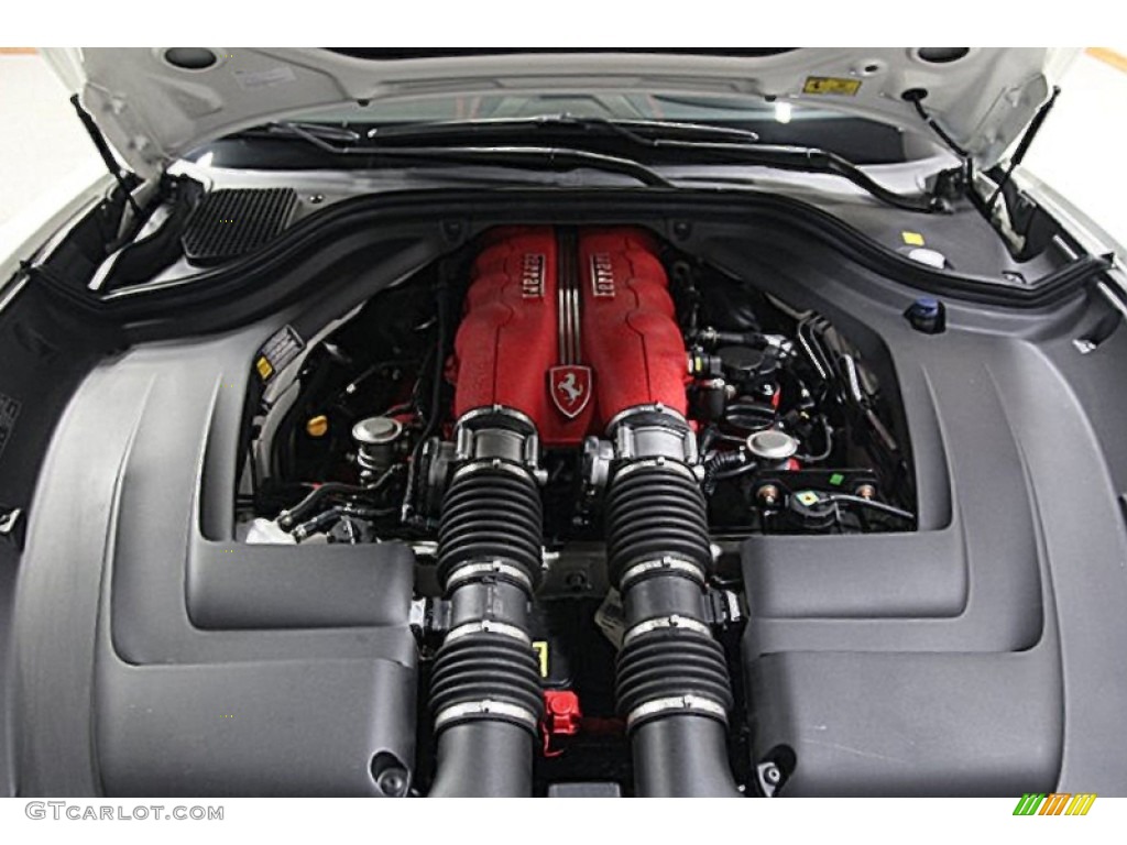2014 Ferrari California 30 Engine Photos
