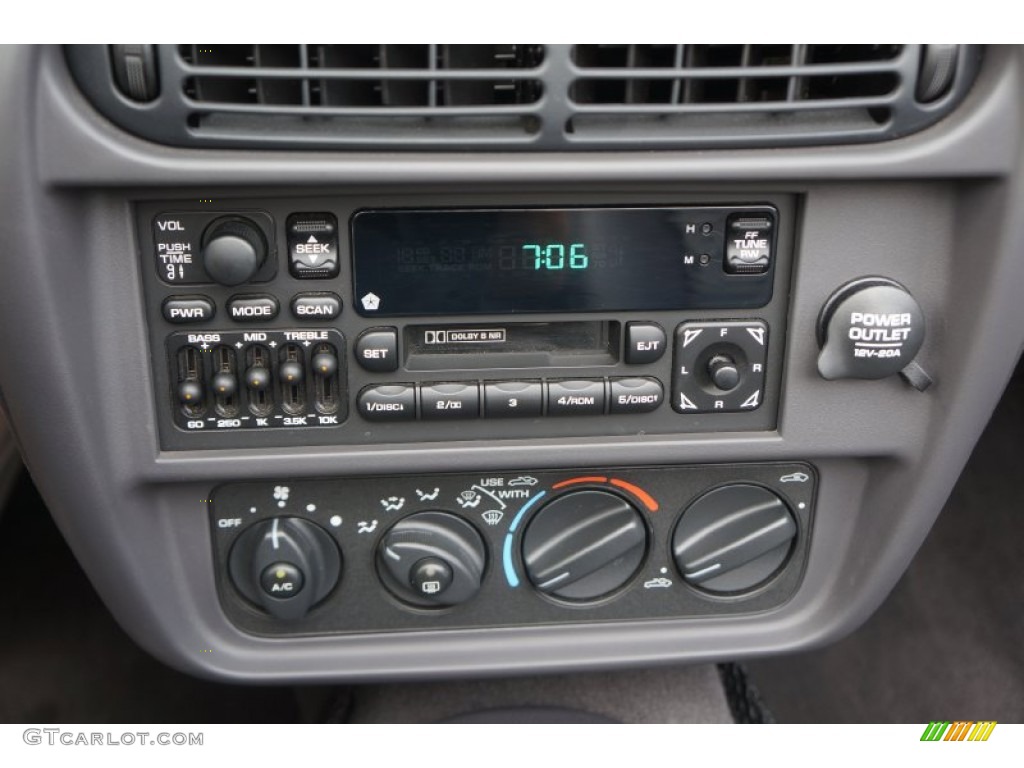 1999 Plymouth Prowler Roadster Controls Photo #100778431