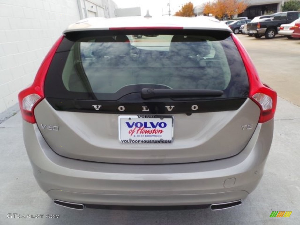 2015 V60 T5 Drive-E - Seashell Metallic / Soft Beige photo #5