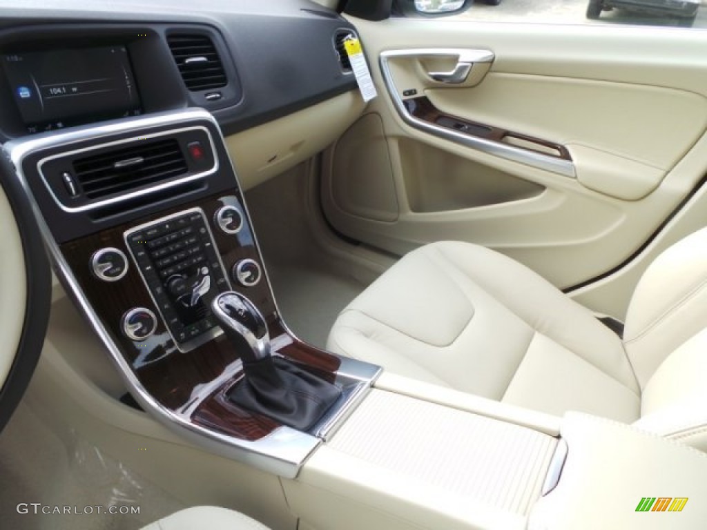2015 V60 T5 Drive-E - Seashell Metallic / Soft Beige photo #14