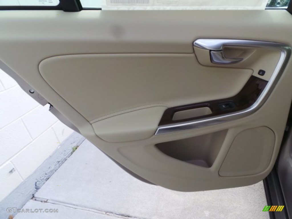 2015 V60 T5 Drive-E - Seashell Metallic / Soft Beige photo #23