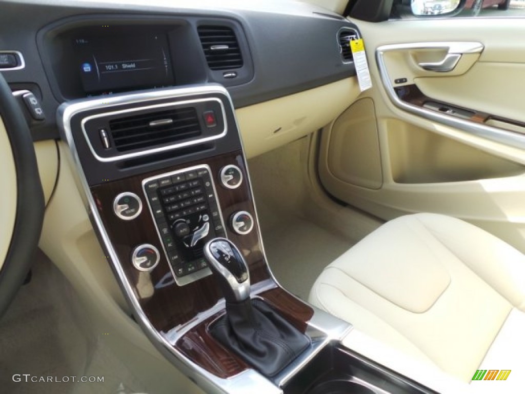 2015 V60 T5 Drive-E - Black Stone / Soft Beige photo #14