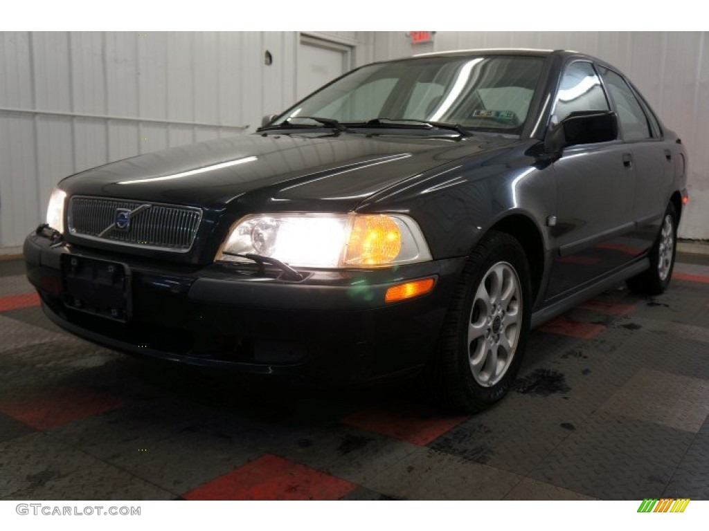 2002 S40 1.9T - Black Sapphire Metallic / Taupe/Light Taupe photo #3