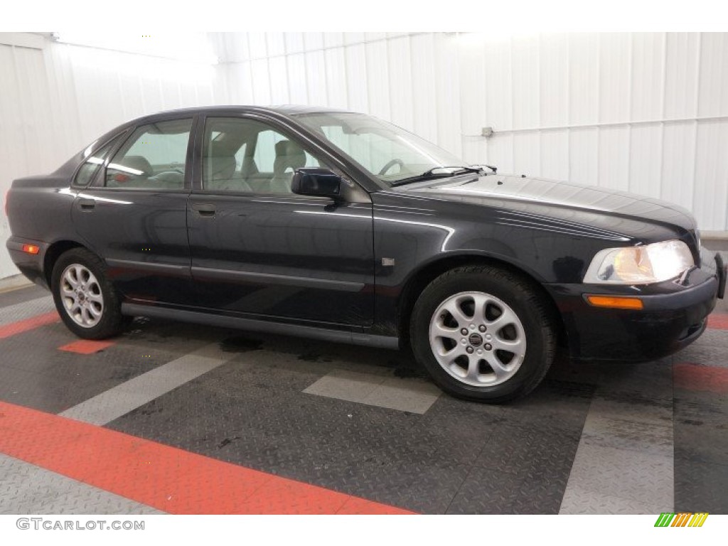 2002 S40 1.9T - Black Sapphire Metallic / Taupe/Light Taupe photo #6