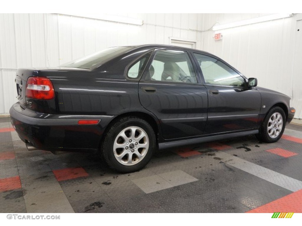 2002 S40 1.9T - Black Sapphire Metallic / Taupe/Light Taupe photo #7