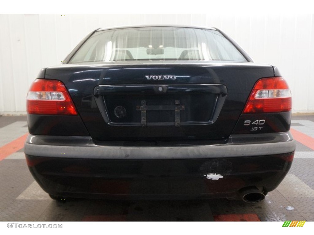 2002 S40 1.9T - Black Sapphire Metallic / Taupe/Light Taupe photo #9