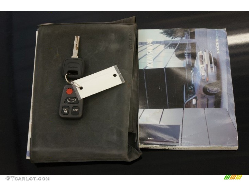 2002 S40 1.9T - Black Sapphire Metallic / Taupe/Light Taupe photo #30