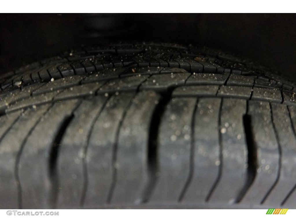 2002 S40 1.9T - Black Sapphire Metallic / Taupe/Light Taupe photo #48