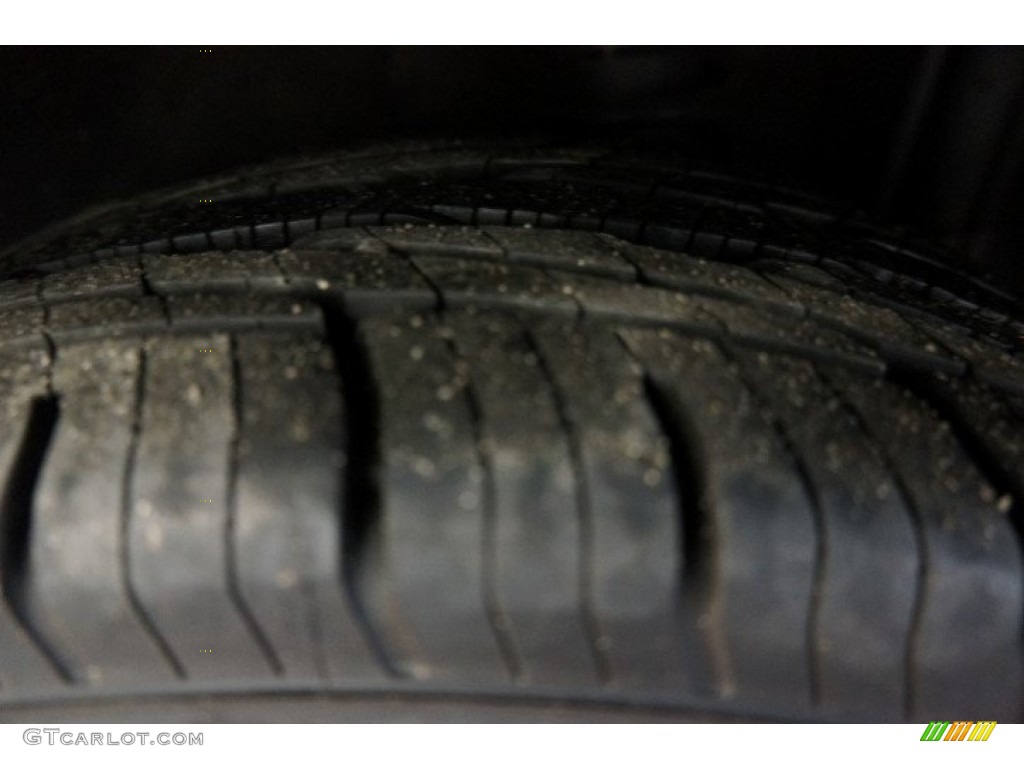 2002 S40 1.9T - Black Sapphire Metallic / Taupe/Light Taupe photo #56