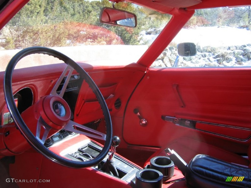 1972 Corvette Stingray Coupe - Classic White / Red photo #3