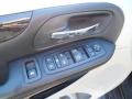 Dark Charcoal Pearl - Grand Caravan SXT Photo No. 19