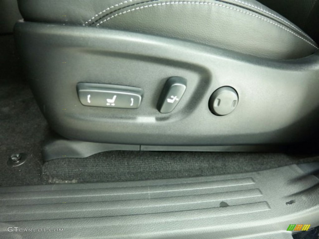 2015 4Runner Limited 4x4 - Attitude Black / Black photo #23