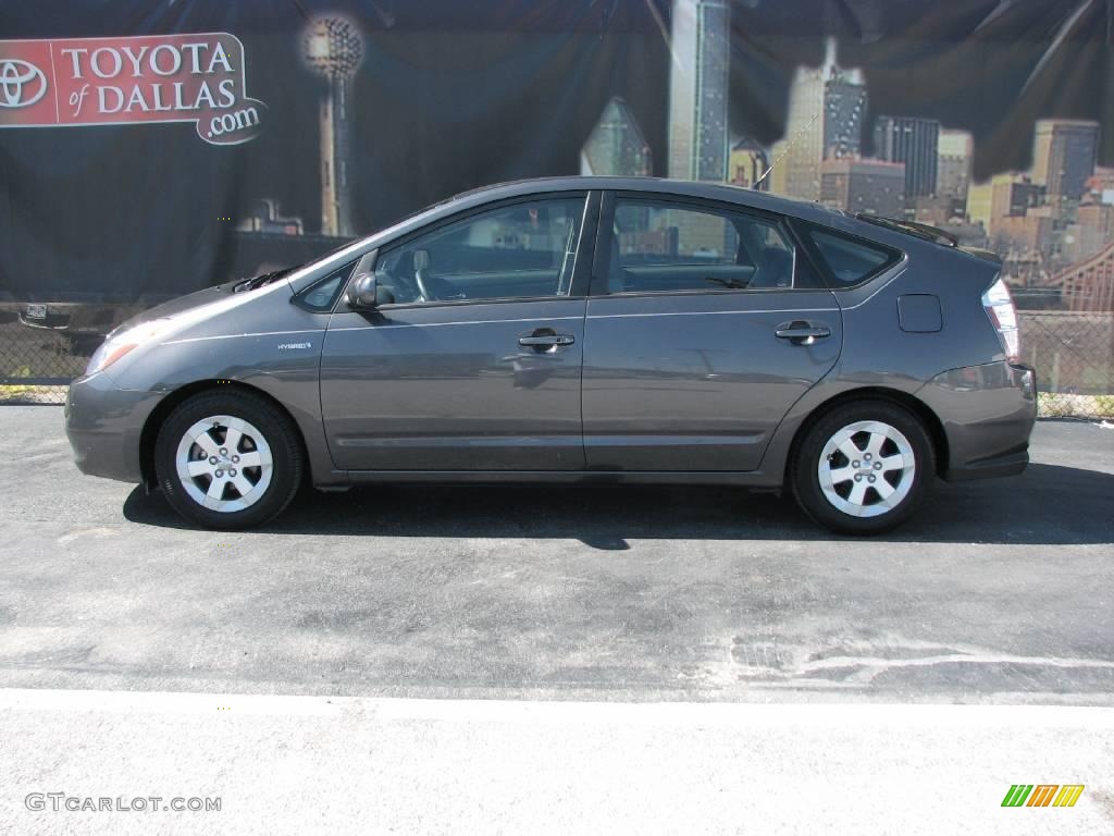 Magnetic Gray Metallic Toyota Prius