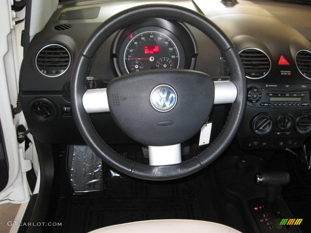 2007 New Beetle Triple White Convertible - Campanella White / White photo #10