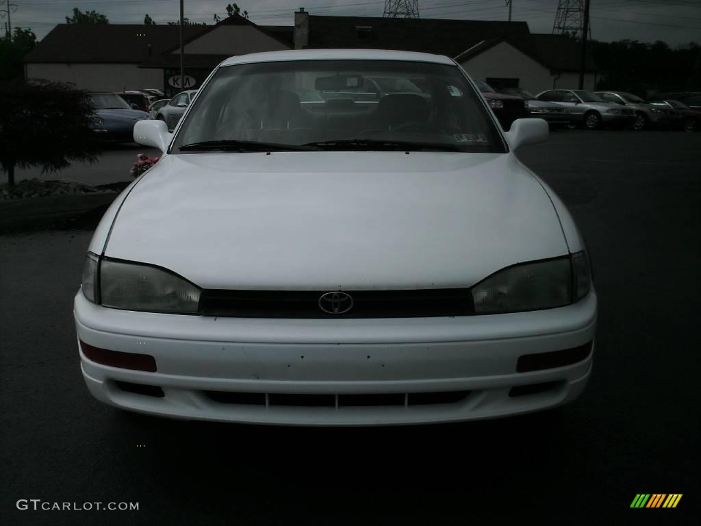 1994 Camry LE Sedan - Super White / Burgundy photo #5