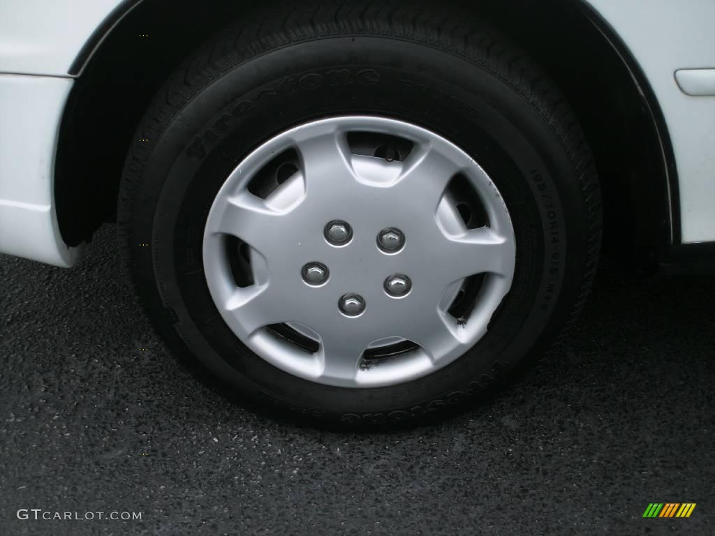 1994 Camry LE Sedan - Super White / Burgundy photo #12