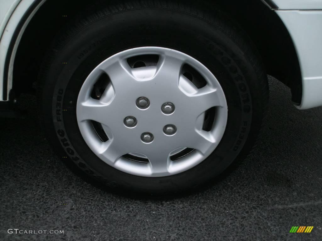 1994 Camry LE Sedan - Super White / Burgundy photo #13
