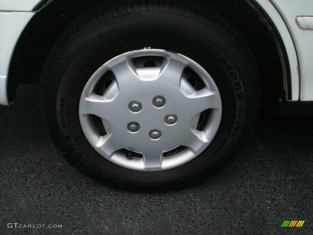 1994 Camry LE Sedan - Super White / Burgundy photo #14