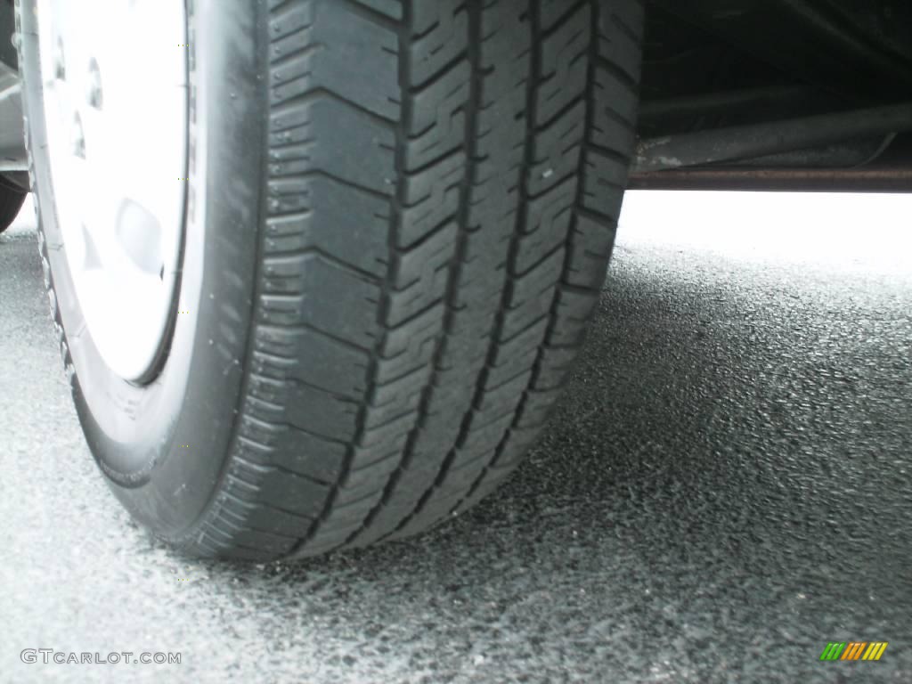 1994 Camry LE Sedan - Super White / Burgundy photo #17