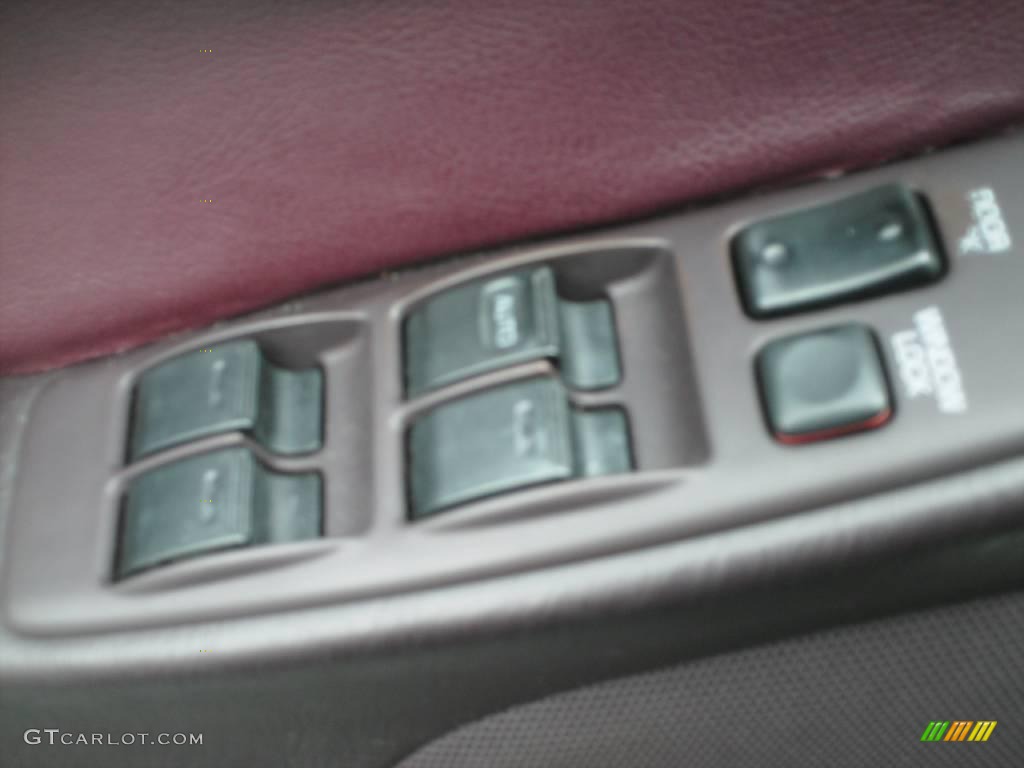 1994 Camry LE Sedan - Super White / Burgundy photo #40