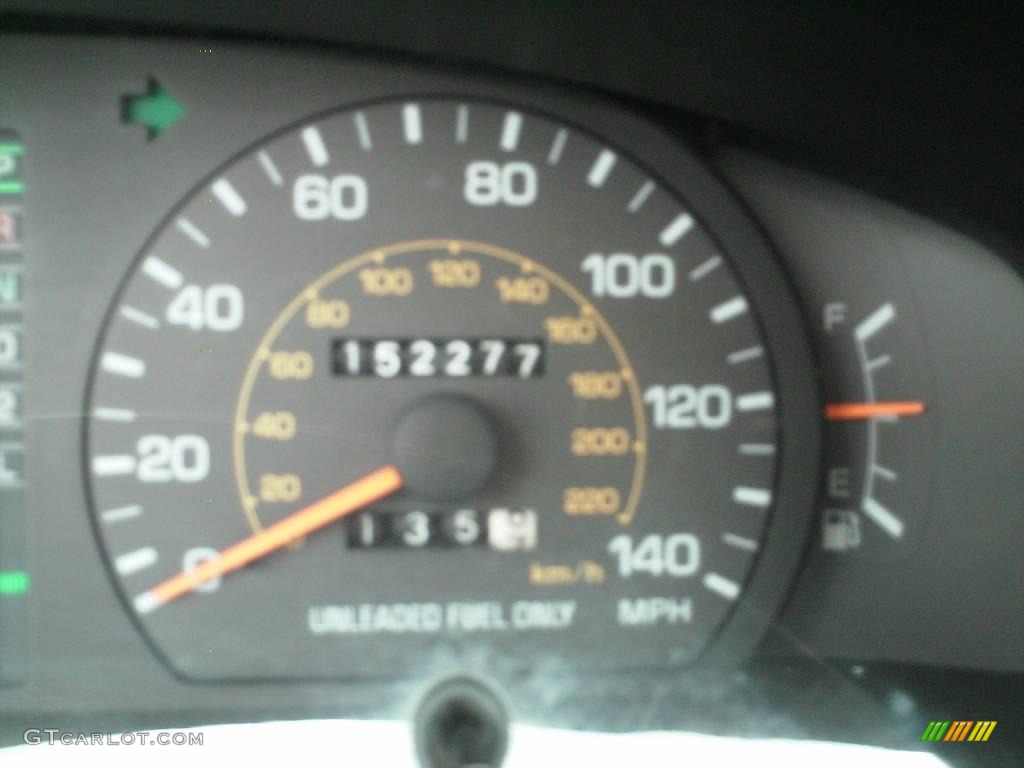 1994 Camry LE Sedan - Super White / Burgundy photo #41