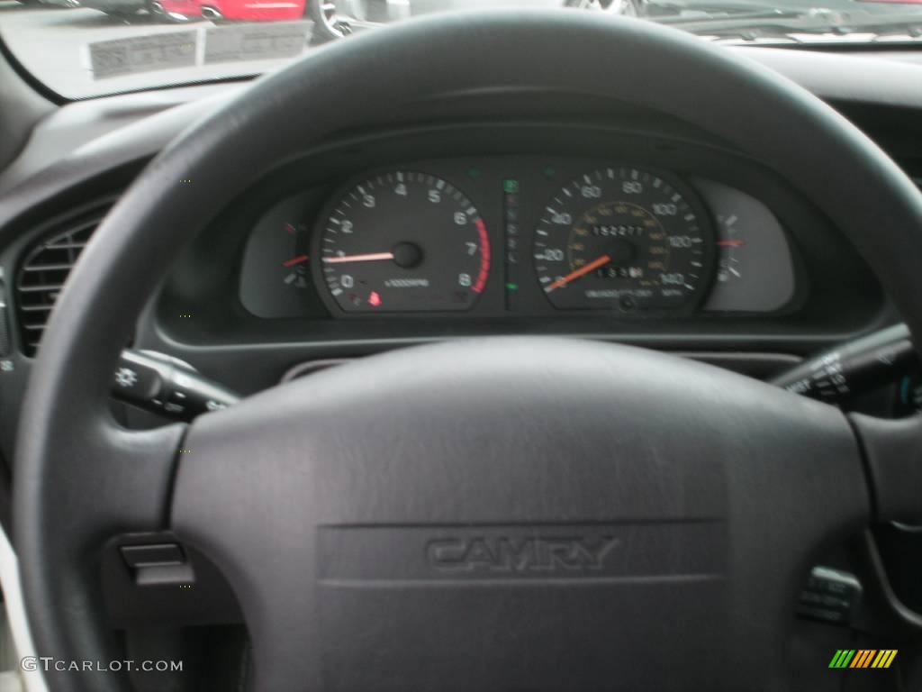 1994 Camry LE Sedan - Super White / Burgundy photo #42