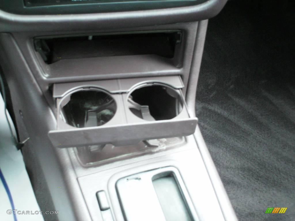 1994 Camry LE Sedan - Super White / Burgundy photo #45